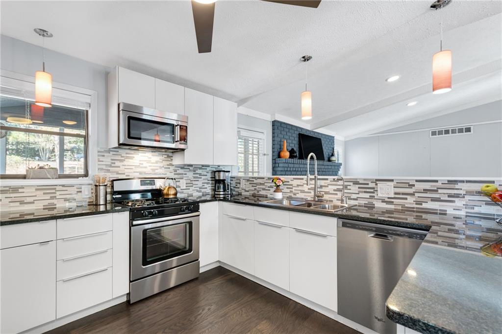 2689 Whitehurst Drive NE