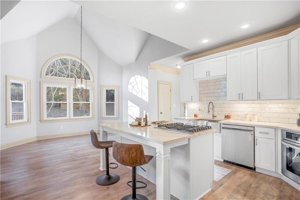 3450 Holly Trail Lane