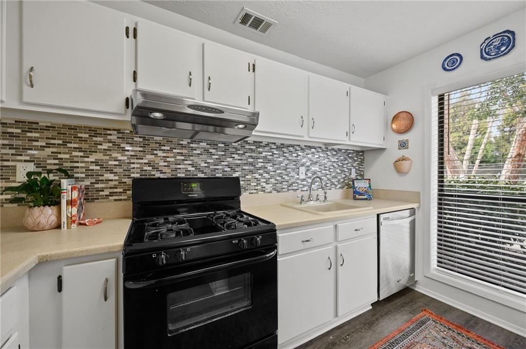 612 Wynnes Ridge Circle SE