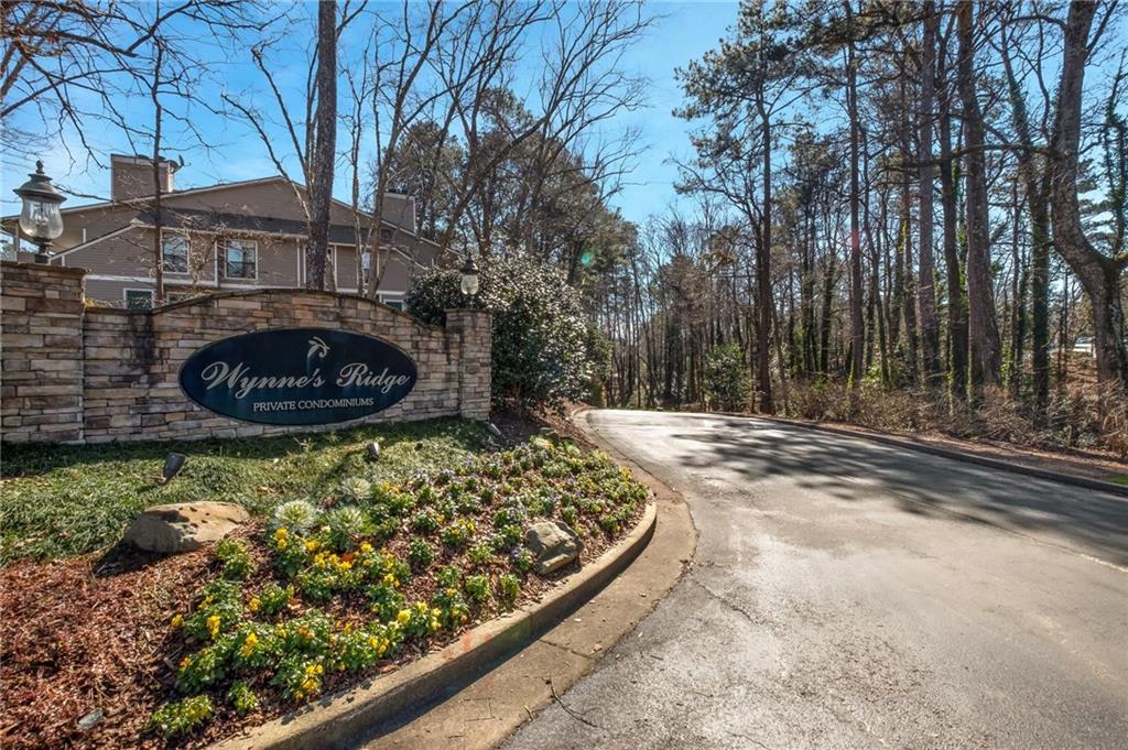 612 Wynnes Ridge Circle SE