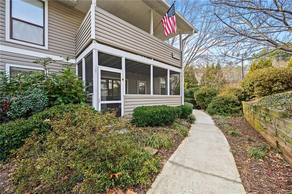 612 Wynnes Ridge Circle SE