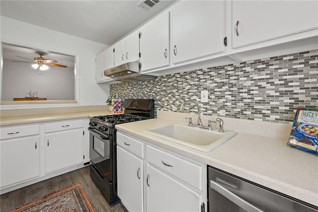 612 Wynnes Ridge Circle SE