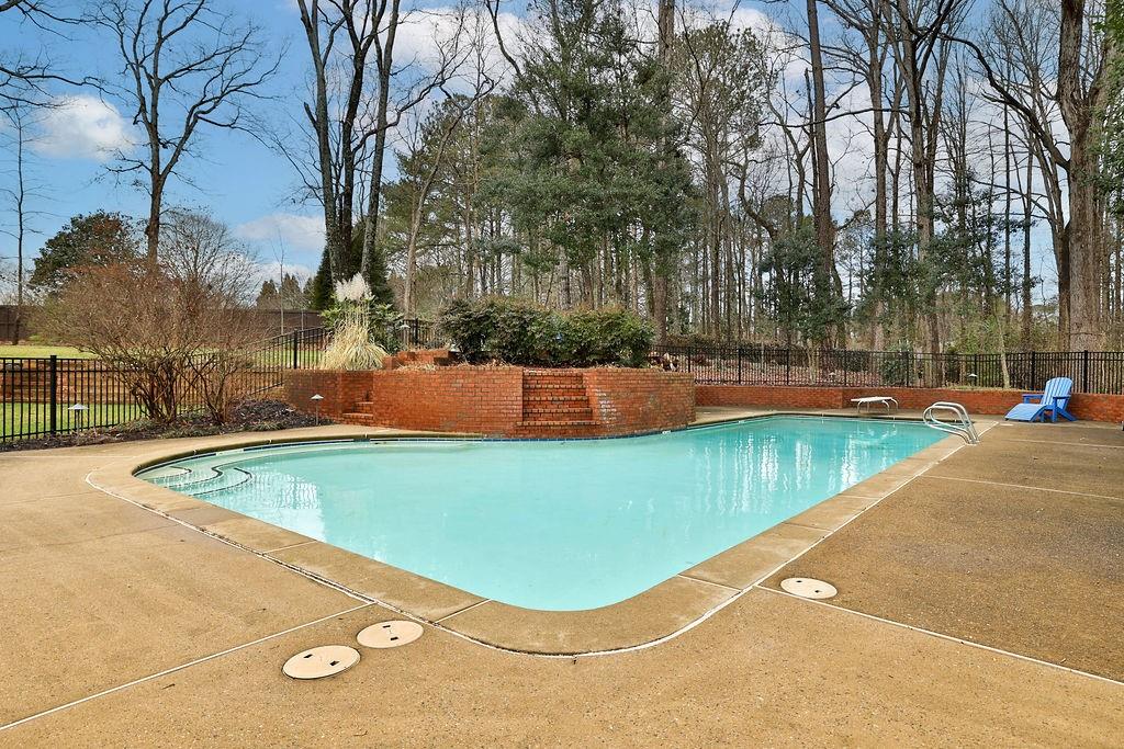 460 Saddlebrook Drive