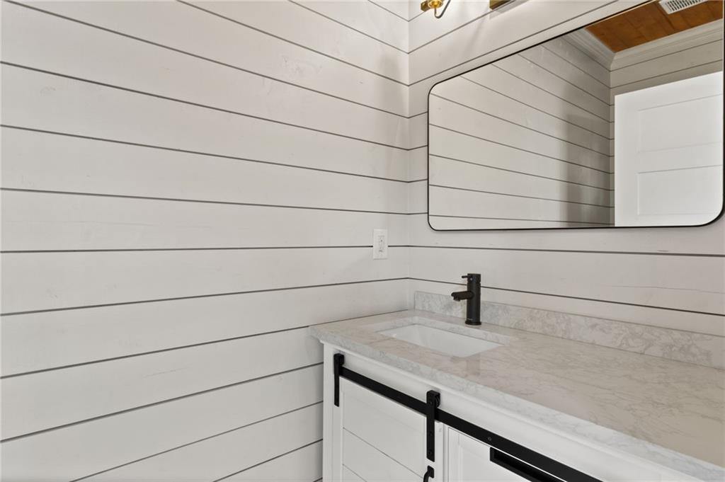 1507 N Morningside Drive NE