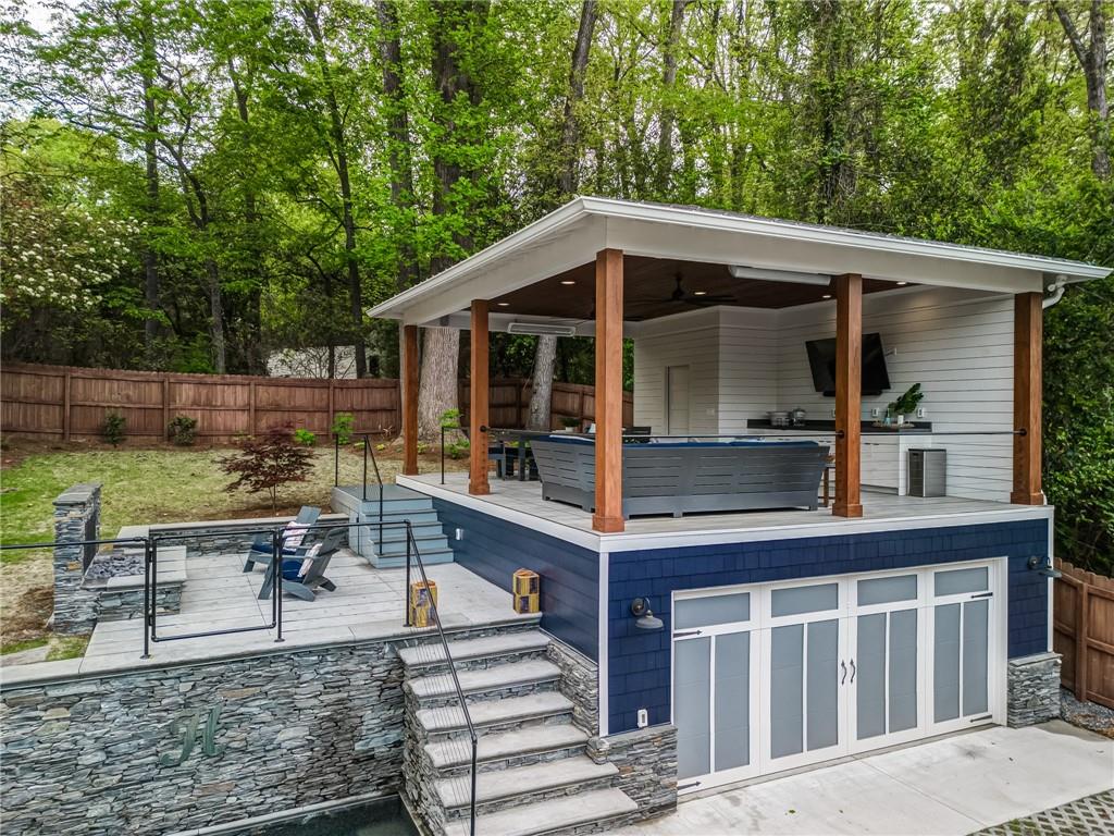 1507 N Morningside Drive NE