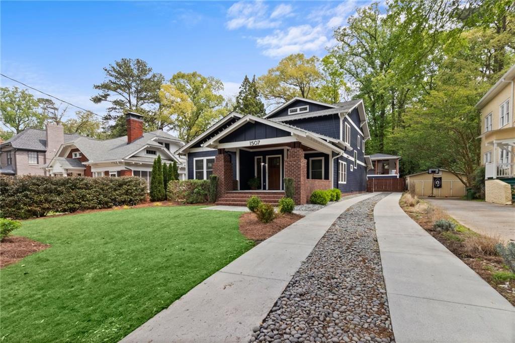 1507 N Morningside Drive NE