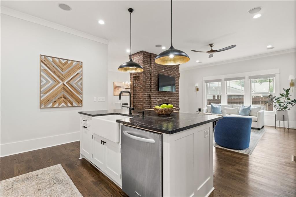 1507 N Morningside Drive NE