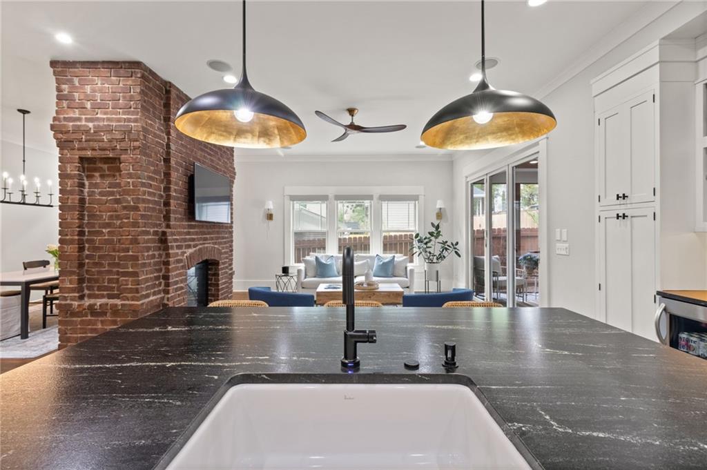 1507 N Morningside Drive NE