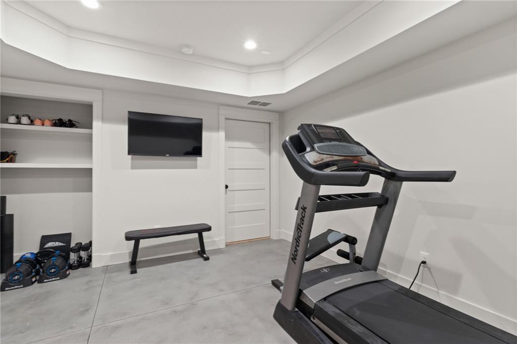 1507 N Morningside Drive NE