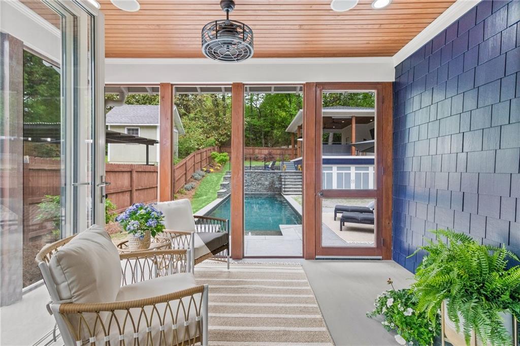 1507 N Morningside Drive NE