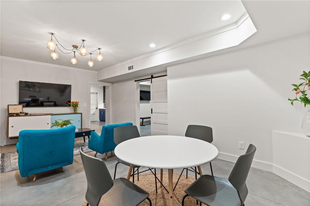 1507 N Morningside Drive NE