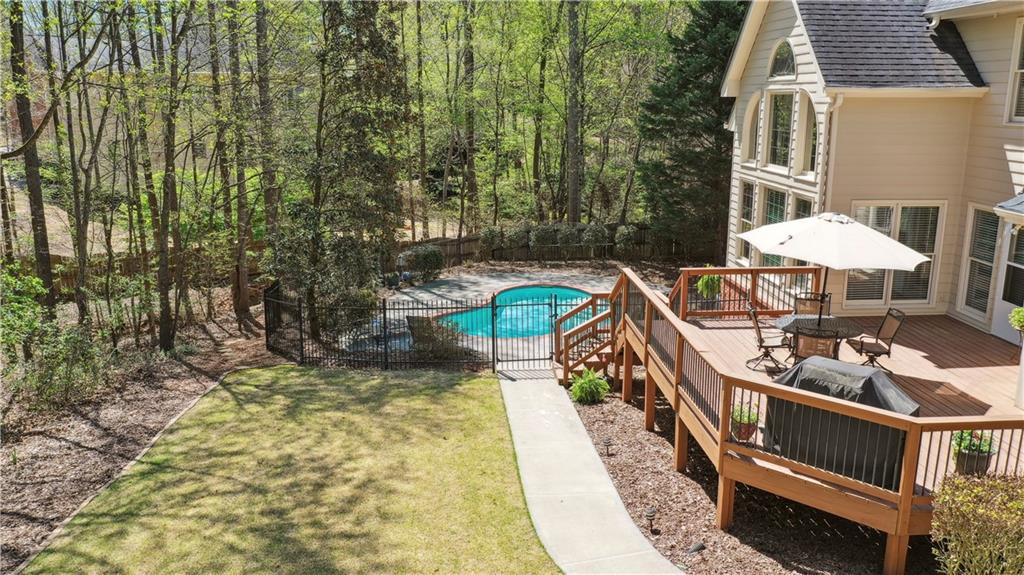 12175 Oak Hollow Way