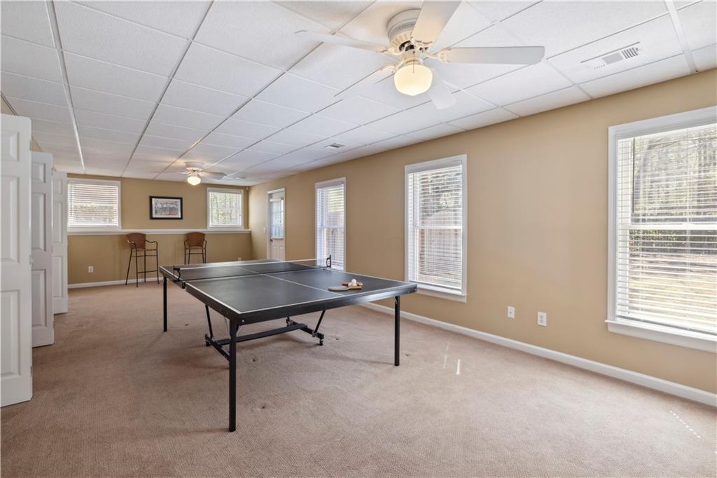 12175 Oak Hollow Way