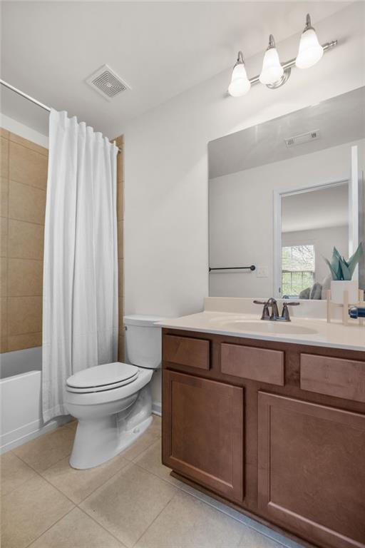 4500 W Village Court SE