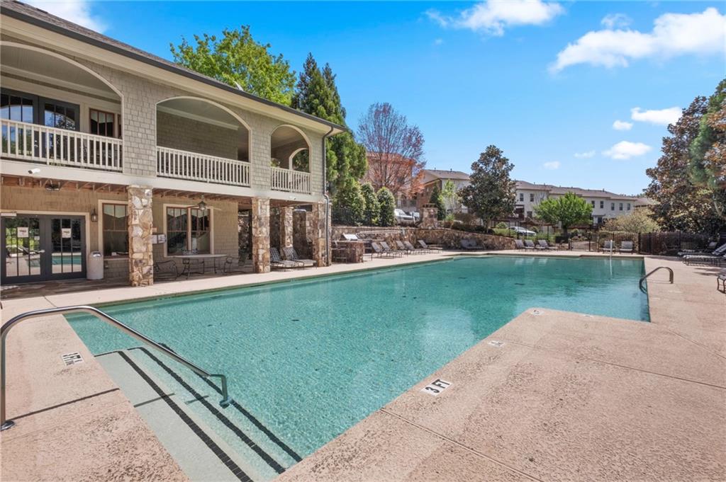 4500 W Village Court SE