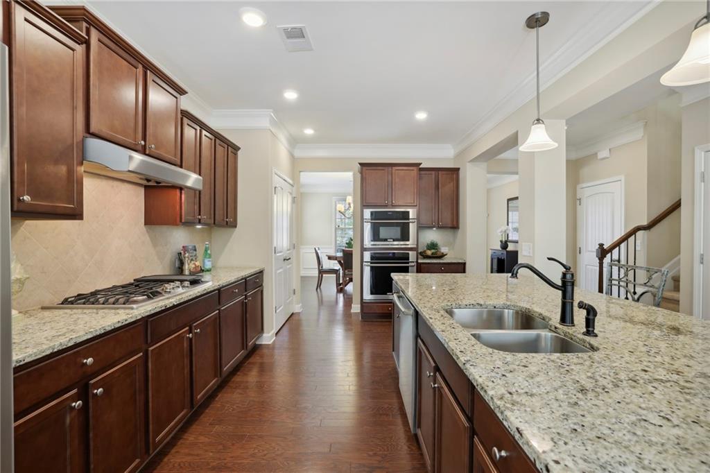 4805 Alexandria Avenue