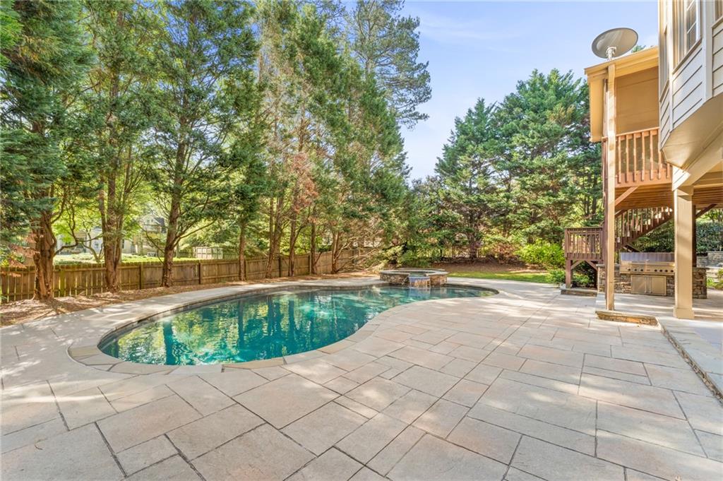 2910 Holly Pointe Court