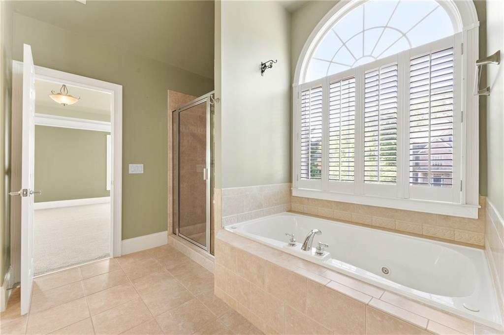 2910 Holly Pointe Court