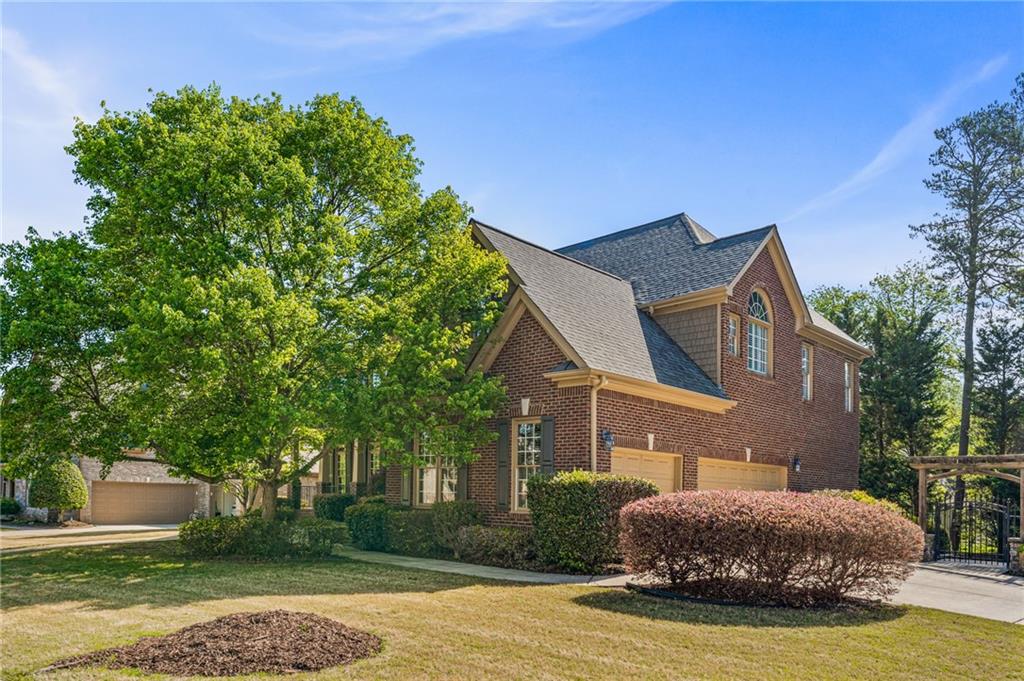 2910 Holly Pointe Court