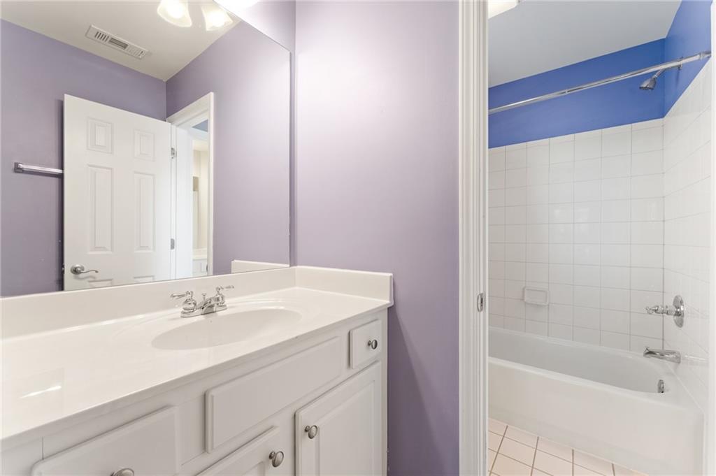 2910 Holly Pointe Court