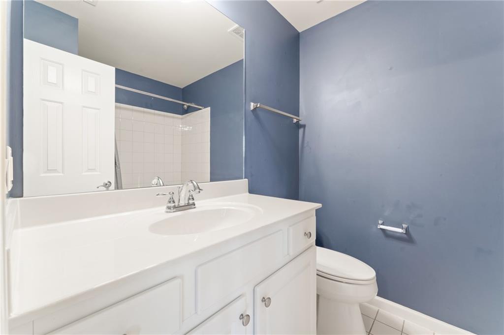 2910 Holly Pointe Court