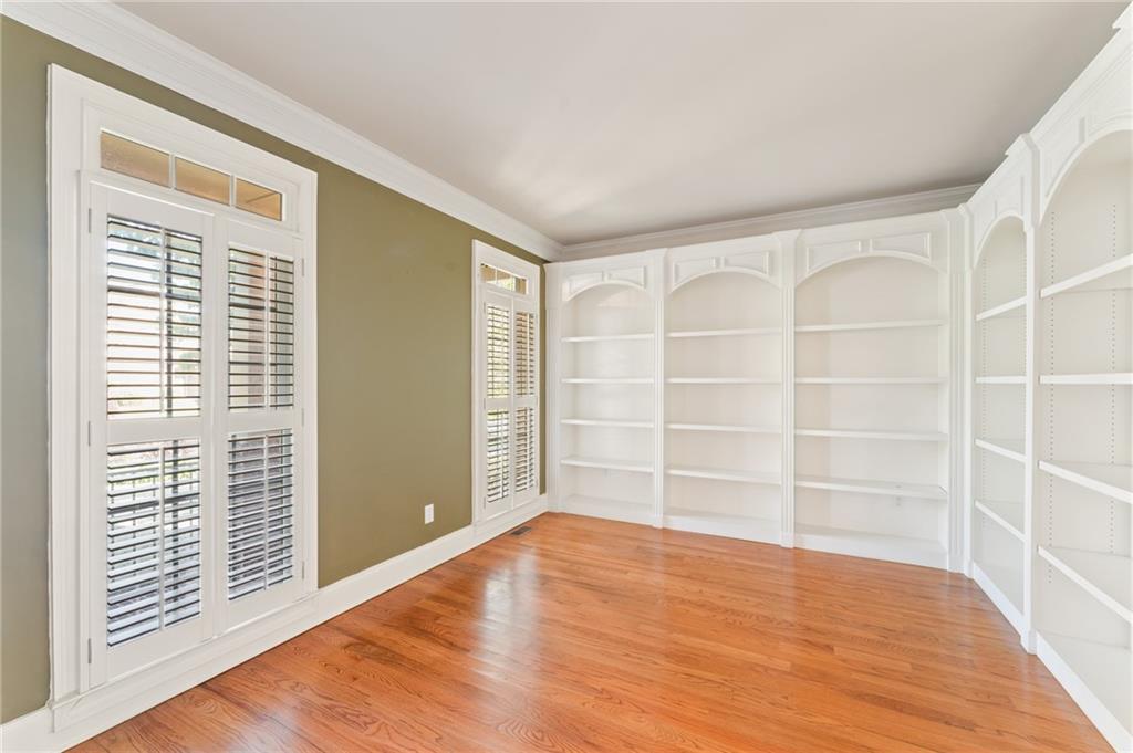 2910 Holly Pointe Court