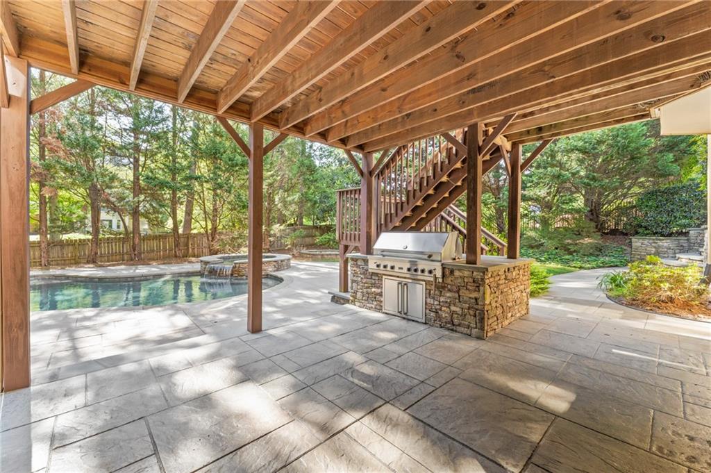 2910 Holly Pointe Court