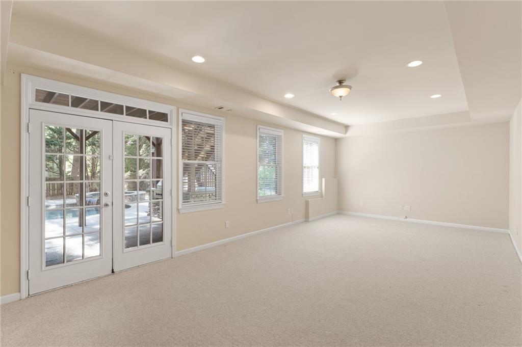 2910 Holly Pointe Court