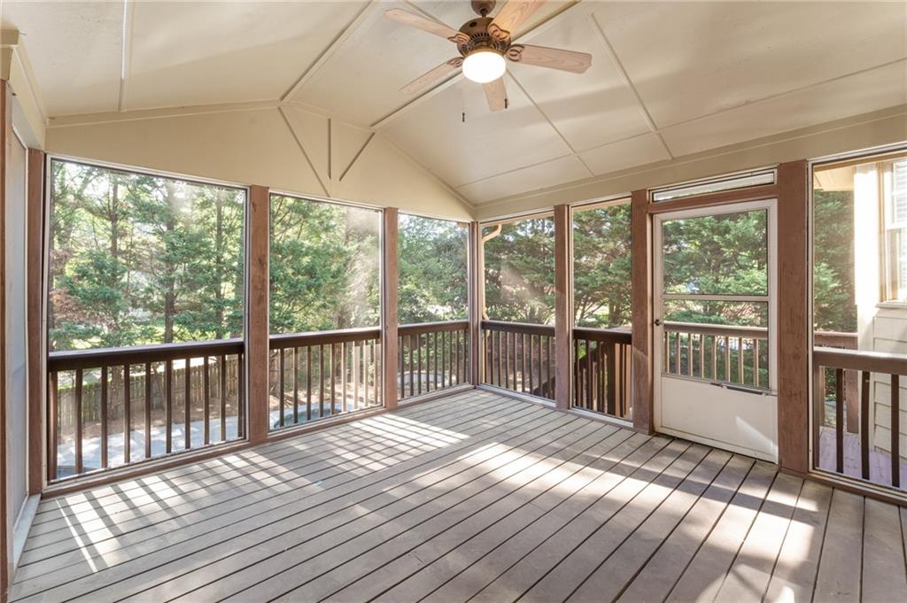 2910 Holly Pointe Court