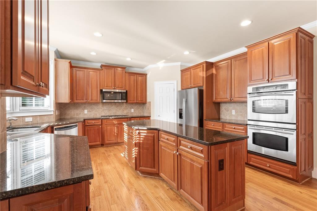 2910 Holly Pointe Court