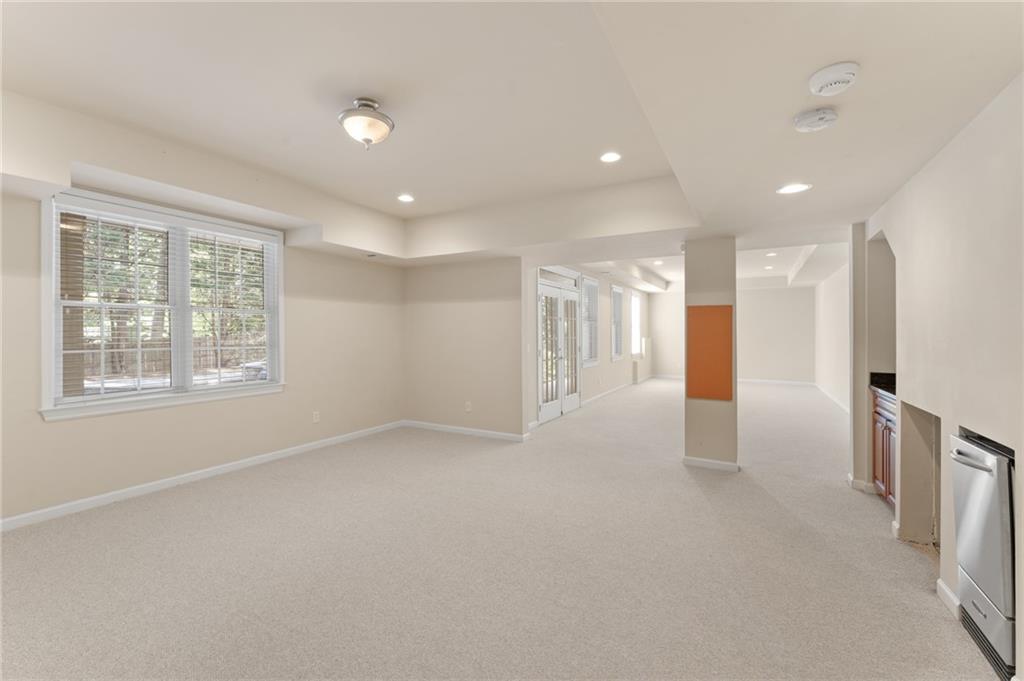 2910 Holly Pointe Court