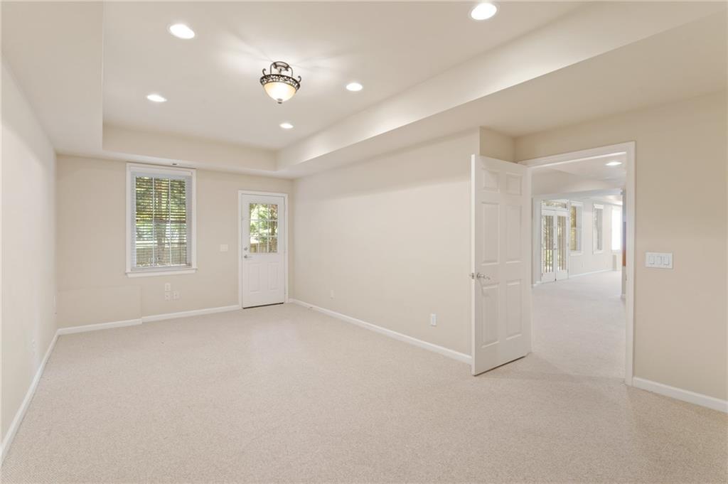 2910 Holly Pointe Court