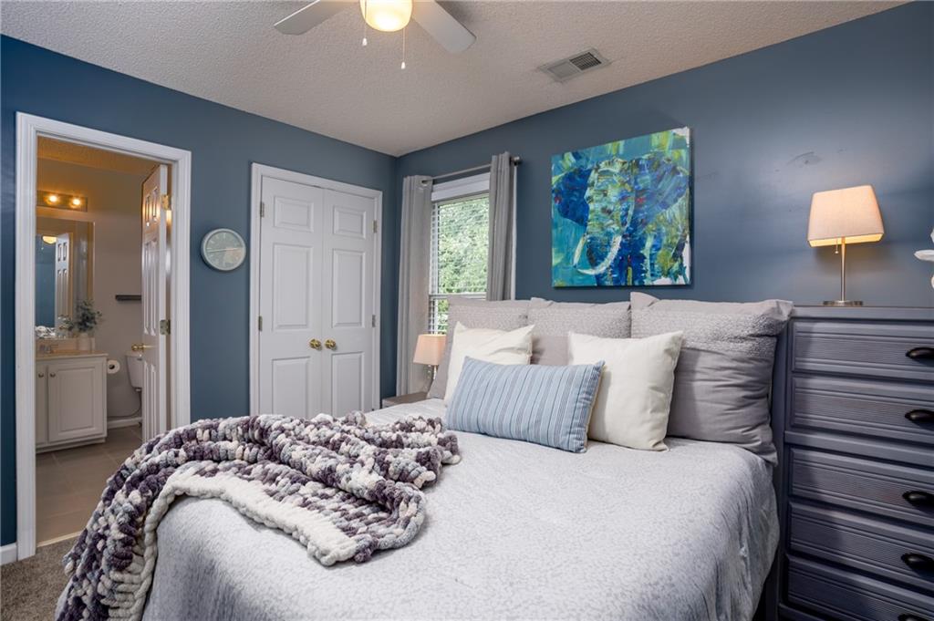 4057 Glenlake Trace NW