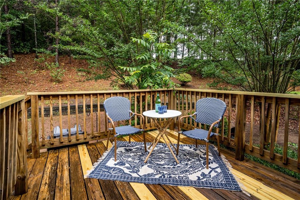 4057 Glenlake Trace NW