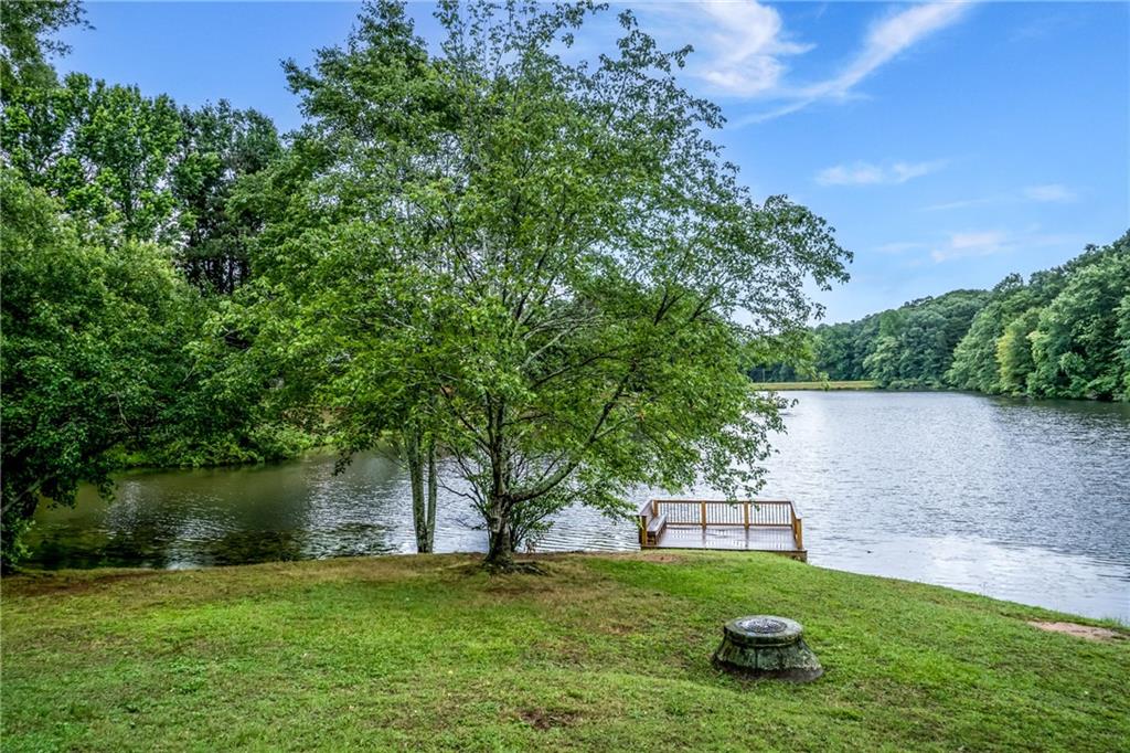 4057 Glenlake Trace NW