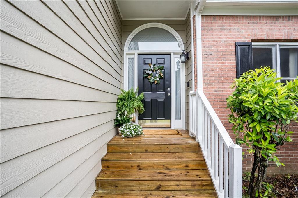 4057 Glenlake Trace NW