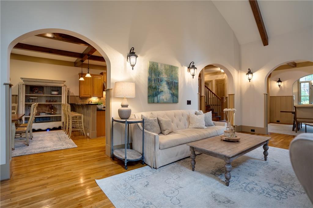 2753 Hazelhurst Court