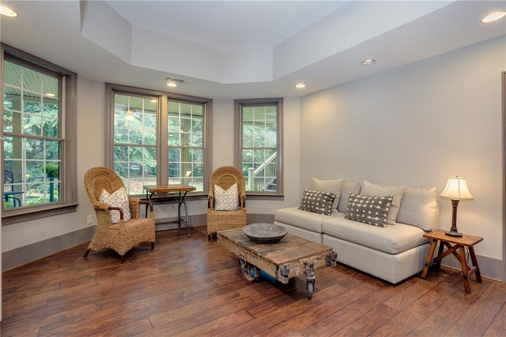 2753 Hazelhurst Court