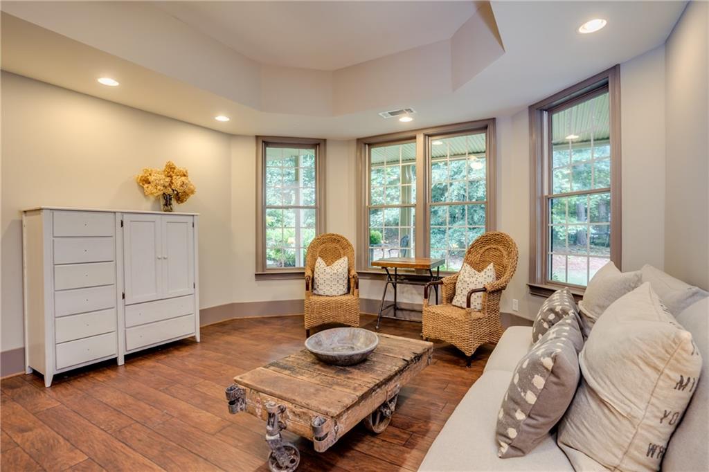 2753 Hazelhurst Court