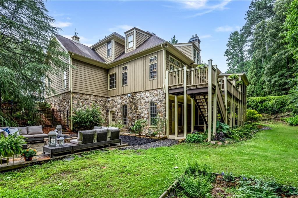 2753 Hazelhurst Court