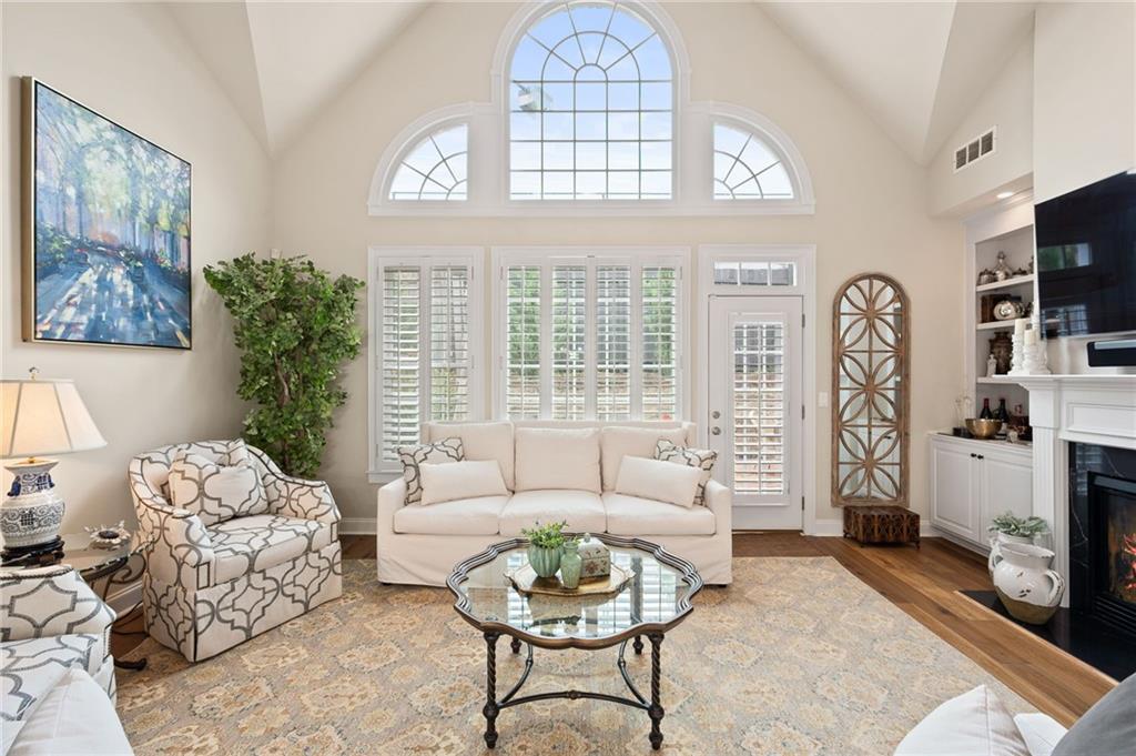 1007 Village Green Circle