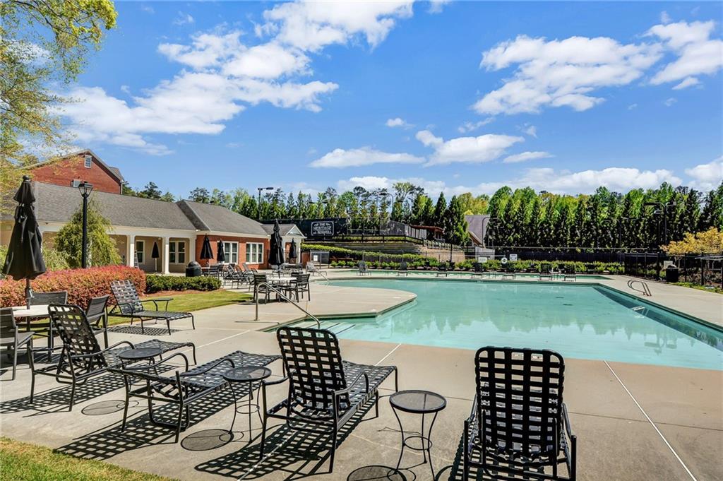 1007 Village Green Circle