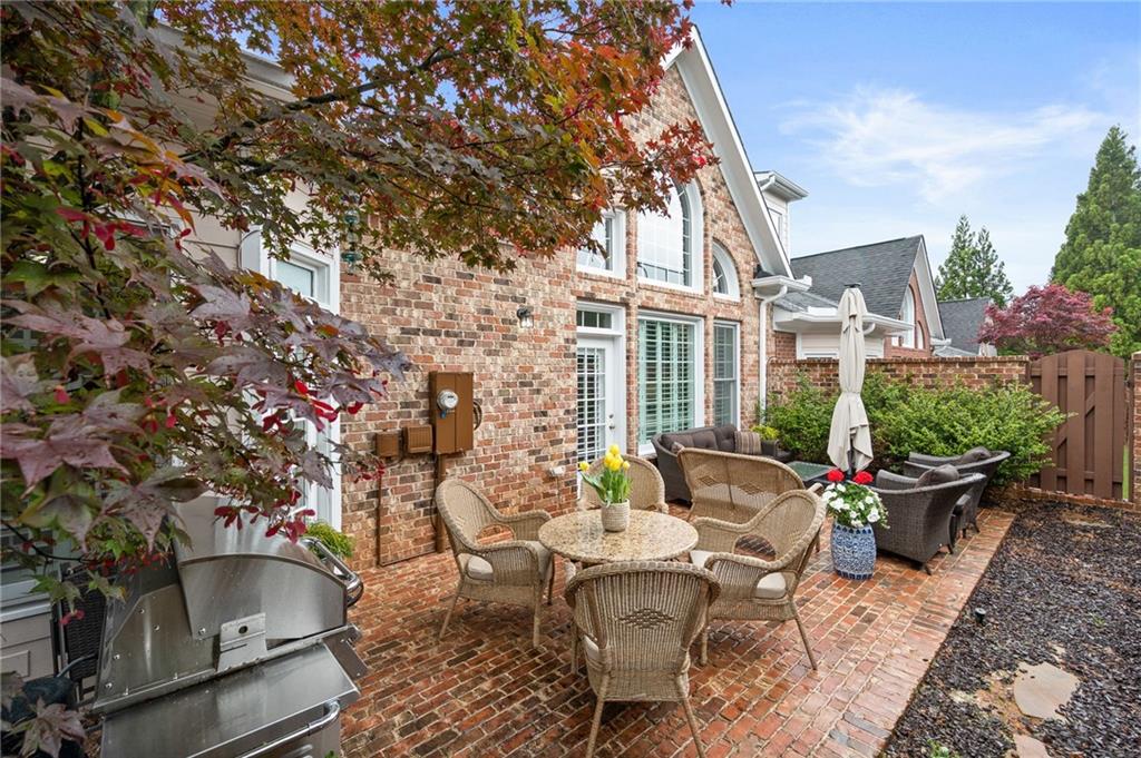 1007 Village Green Circle