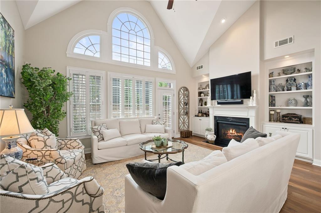 1007 Village Green Circle