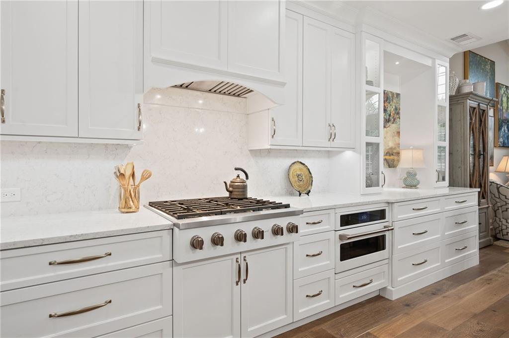 1007 Village Green Circle