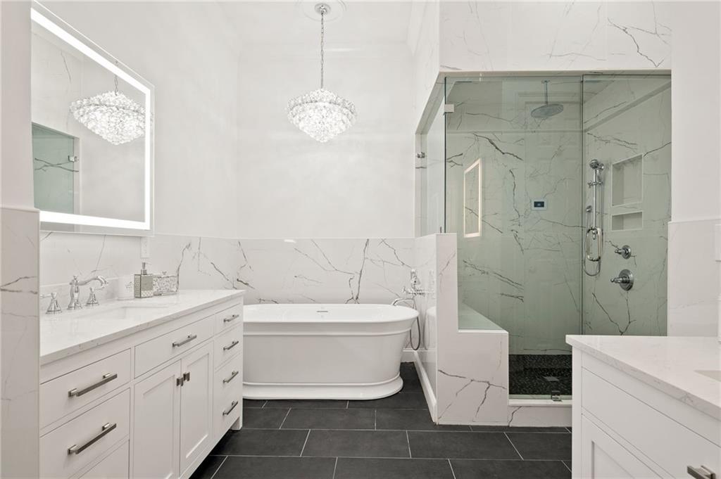 1007 Village Green Circle