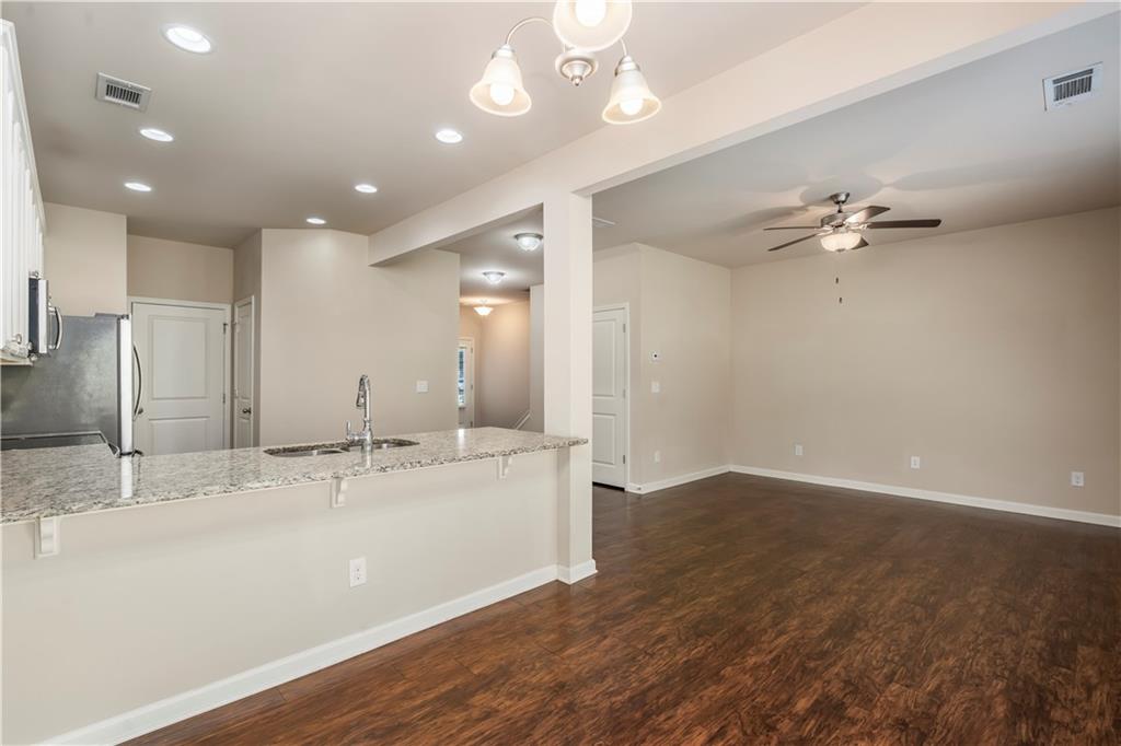 240 Highland Pointe Circle E