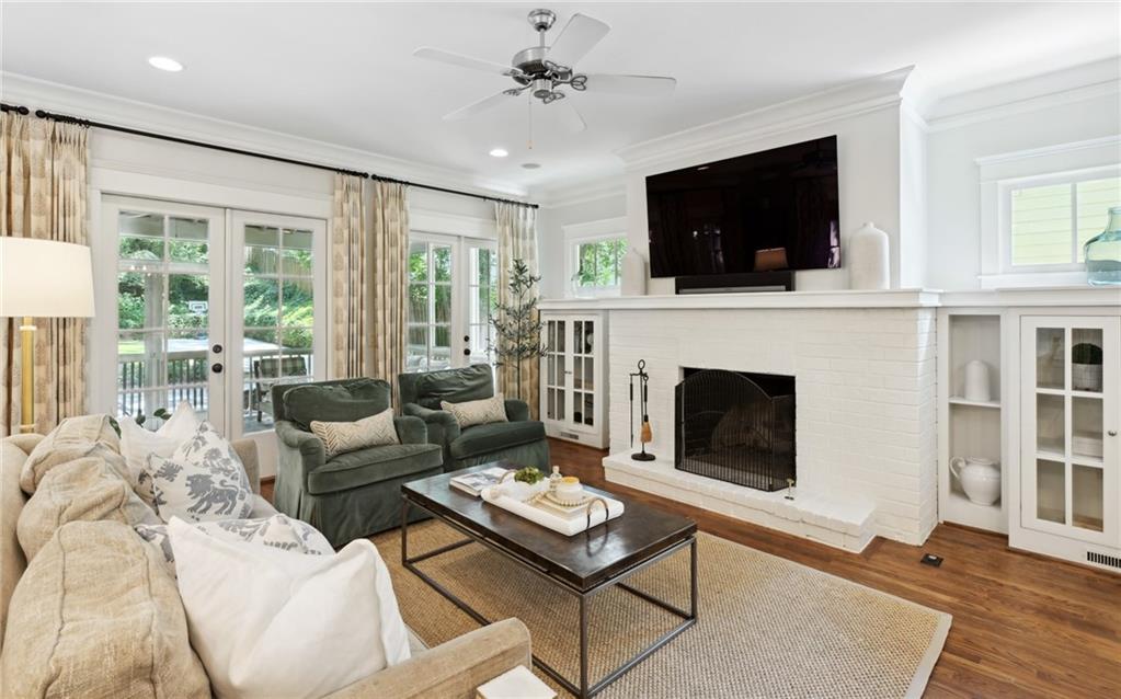 211 Terrace Drive NE