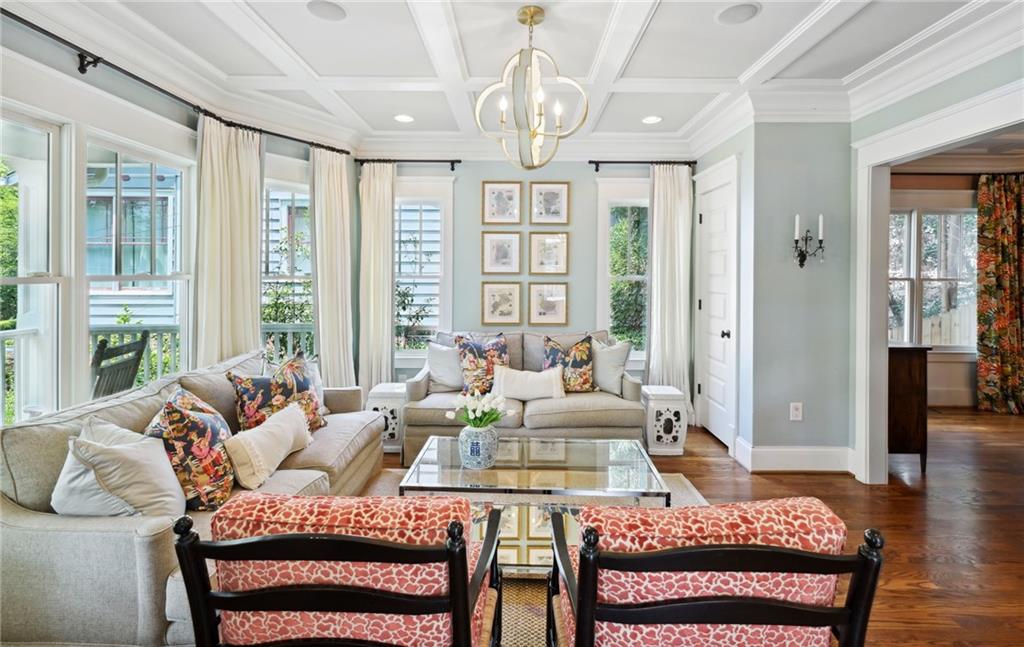 211 Terrace Drive NE