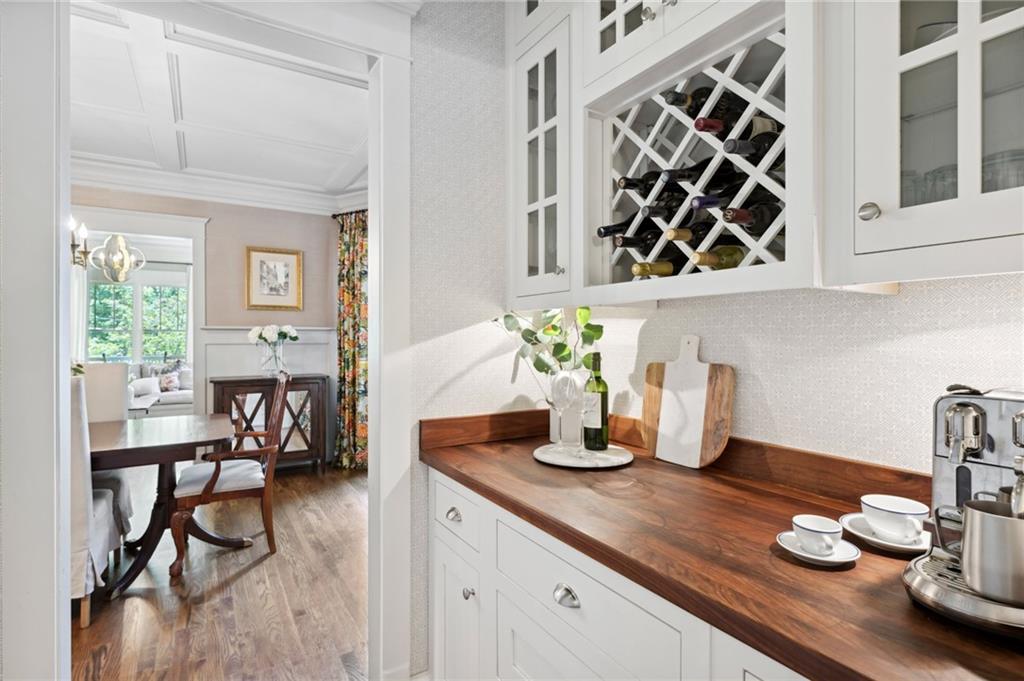 211 Terrace Drive NE